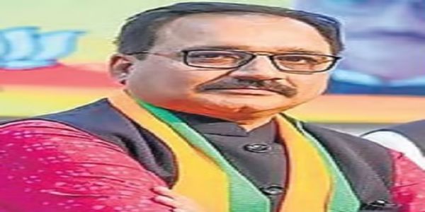 गजनी उपराज्यपाल नहीं, अरविंद केजरीवाल हैं: वीरेंद्र सचदेवा