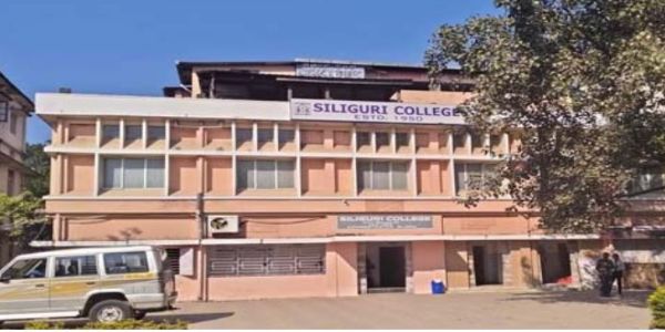 सिलीगुड़ी कॉलेज में पलक मुच्छल का लाइव कॉन्सर्ट, सुरक्षा व्यवस्था कड़ी