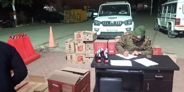 राजगढ़ः स्काॅर्पियो सवार दो युवकों के कब्जे से तीन लाख से अधिक की शराब जब्त