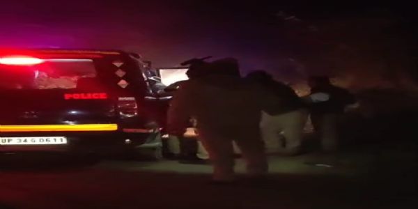 सीतापुर में खून की होली, पुरानी रंजिश में पिता -पुत्र को गोलियों से भूना