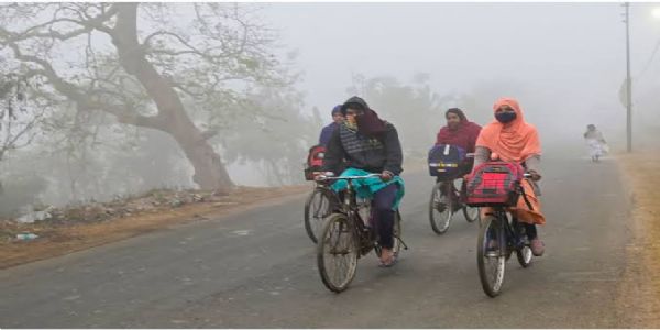 कोलकाता समेत दक्षिण बंगाल में कड़ाके की ठंड, पारा 12 डिग्री के करीब