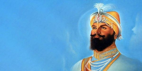 गुरू गोबिंद सिंह जीः त्याग और बलिदान के सच्चे प्रतीक