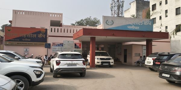 पानीपत में दुकान का ताला तोड़कर चोरों ने उड़ाए कीमती कपड़े