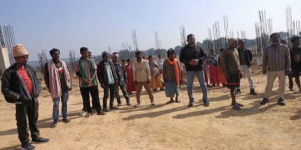 कॉलेज निर्माण कार्य में बाहरी मजदूर लाने पर भडका यूनियन, दी आंदोलन की चेतावनी