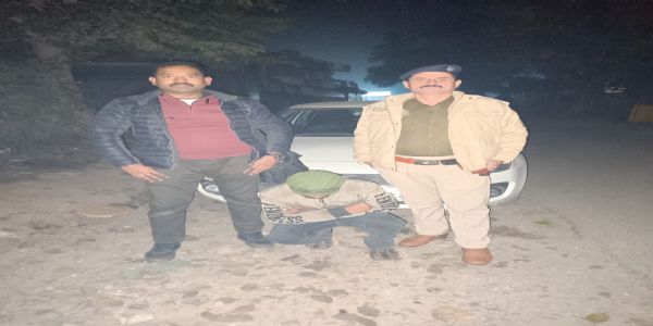 चोरी के मामले का वांछित आरोपी चढ़ा पुलिस के हत्थे, भदरोया से गिरफतार