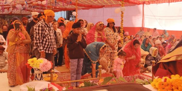 गुरु गोविंद सिंह का 359वां प्रकाशोत्सव : तीन दिवसीय अखंड पाठ का समापन