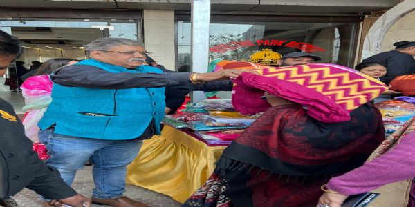 रांची में जरूरतमंदों के बीच कंबल और गर्म कपड़ों का वितरण