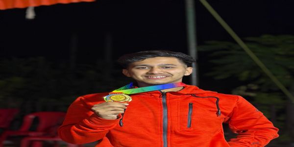 तलवार बाजी में चमके सराहां के अभिजीत ठाकुर