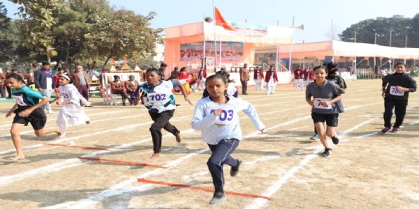 धुर्वा सरस्वती शिशु विद्या मंदिर में दो दिवसीय वार्षिक खेल महोत्सव शुरू