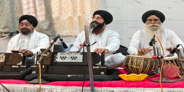 गुरूगोबिंद सिंह के 359वें प्रकाश पर्व पर सजा भव्य कीर्तन दरबार