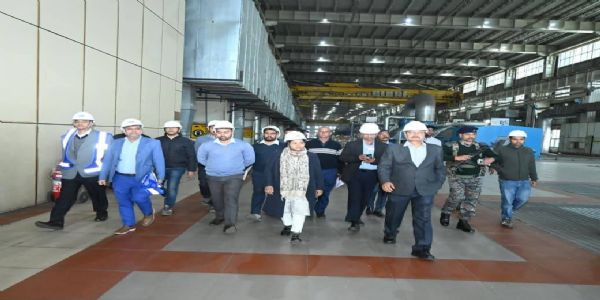 अधिकारियों ने नॉर्थ करणपुरा सुपर थर्मल पावर प्रोजेक्ट का किया दौरा