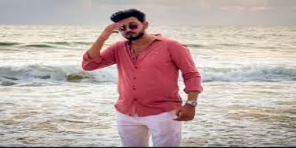 भोपाल में छात्र की संदिग्ध हालत में मौत, कार में बेसुध हालत में मिला