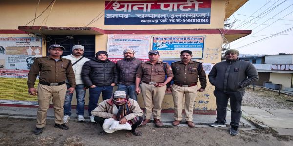पाटी पुलिस ने डेढ़ किलो चरस के साथ तस्कर को गिरफ्तार किया