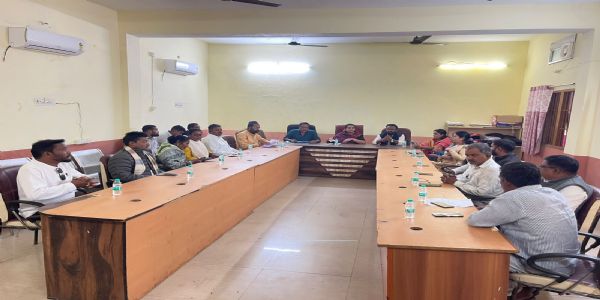 धमतरी : नगर पालिका कुरूद का विशेष सम्मेलन: विकास, गौरव पथ और गणतंत्र दिवस आयोजन पर लिया गया सर्वसम्मत निर्णय