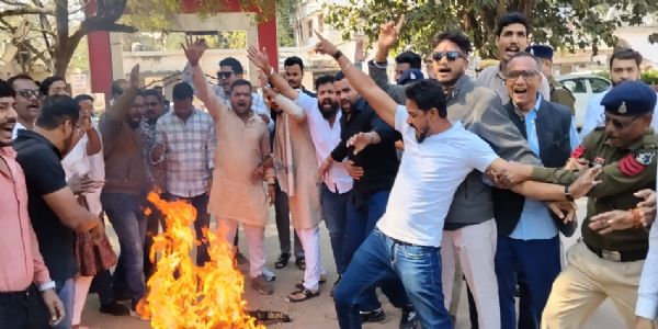 कांग्रेस लगातार सनातन मूल्यों को निशाना बना रही है : भाजयुमो