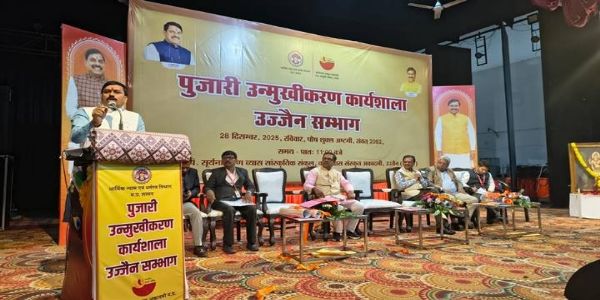 आस्था के केंद्र मंदिर, संस्कृति के संवाहक हैं पुजारी”: संस्कृति मंत्री लोधी