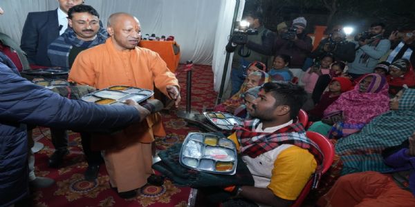 हर जरूरतमंद को भीषण शीतलहर से बचाने को सरकार संवेदनशील : मुख्यमंत्री