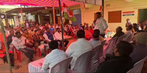 कांग्रेस ने मनाया 140वां स्थापना दिवस, कार्यकर्ताओं में दिखा उत्साह