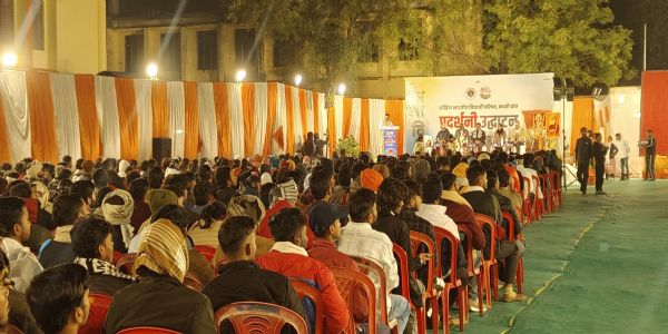 स्वामी विवेकानंद के आदर्शों को मानकर विद्यार्थी परिषद ने जो कार्य किये, हमें उस पर गर्व है: गिरीश चंद्र यादव