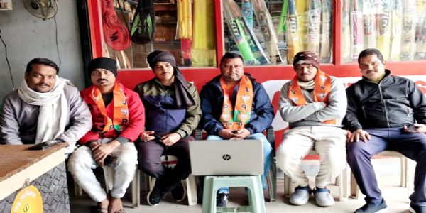 साल की अंतिम पीएम के मन की बात को भाजपा कार्यकर्ताओं ने सुन आत्मसात का लिया निर्णय