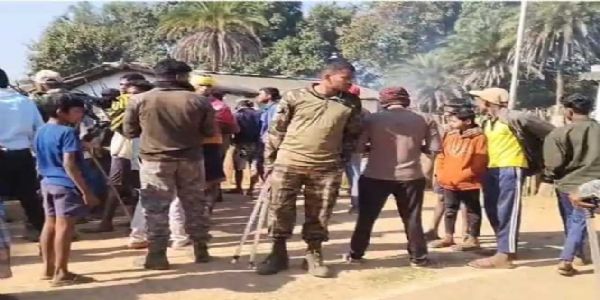 ग्रामीण ने की धर्मांतरित आंगनबाड़ी कार्यकर्ता को हटाने की मांग, प्रशासन अलर्ट पर