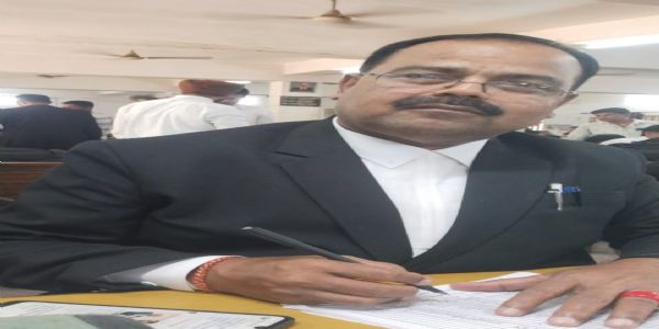 पासपोर्ट अस्वीकृति करने पर अधिवक्ता ने विदेश मंत्रालय और क्षेत्रीय पासपोर्ट अधिकारी को सौंपा आवेदन