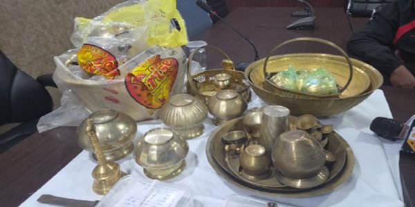 चोरी करने वाले गिरोह के दो नाबालिग सहित नौ अपराधी पकड़ाये, 44 कांडों का खुलासा