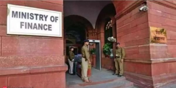 वित्‍त मंत्रालय के लोगो का प्रतीकात्‍मक चित्र