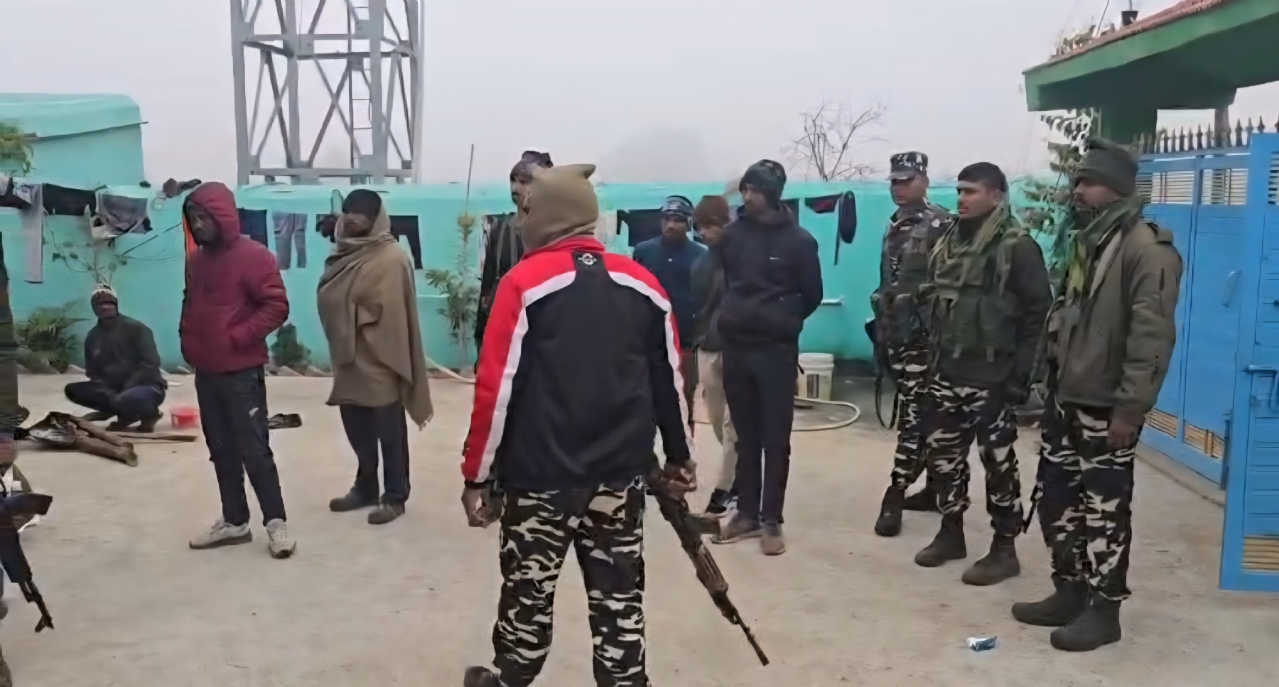 श्याम के घर पहुंची पुलिस