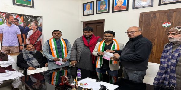 कांग्रेस में शामिल हुए लोजपा आर के सोहैल अहमद एवं अदनान अली खान