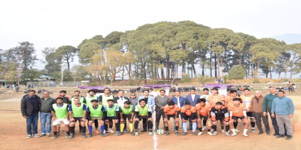 कांगड़ा वैली कार्निवाल : रॉयल एफसी चंडीगढ़ ने जीता विंटर कप फुटबॉल