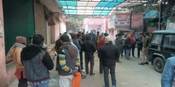 हमीरपुर में ट्रैक्टर ने सड़क किनारे खडे़ युवक को कुचला, मौके पर मौत