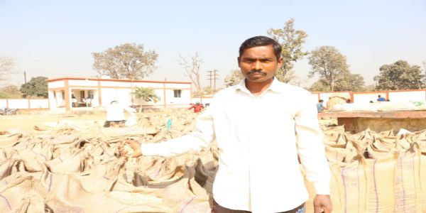 कोरबा : बेहतर मौसम और सुव्यवस्थित खरीद व्यवस्था से खुश किसान, किसन बंजारे ने बेचा 145 क्विंटल धान