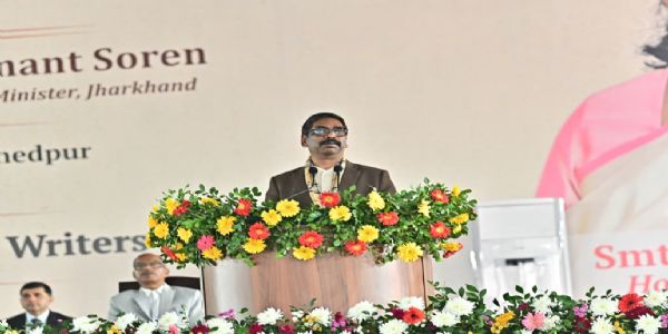 ओलचिकी लिपि से संथाली भाषा की पढ़ाई शुरू करने के लिए सरकार वचनबद्ध : हेमंत