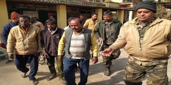 थानेदार पर हमला, चार आरोपी गिरफ्तार