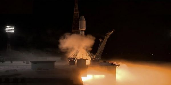 ईरान के तीन उपग्रह, जफर-2, पाया और कौसर 1.5, रूस के वोस्तोचनी कॉस्मोड्रोम से सोयुज रॉकेट द्वारा अंतरिक्ष में प्रक्षेपित किए गए।