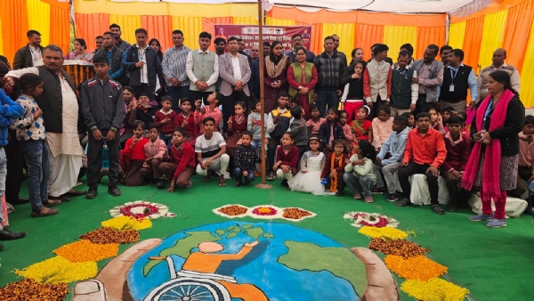 अंतरराष्ट्रीय दिव्यांगता दिवस पर आयोजित कार्यक्रम का छाया चित्र अंतरराष्ट्रीय दिव्यांगता दिवस पर आयोजित कार्यक्रम का छाया चित्र