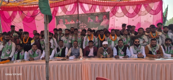 चुनाव कार्यक्रम में शमिल अंतू तिर्की सहित झामुमो के अन्य सदस्य चुनाव कार्यक्रम में शमिल अंतू तिर्की सहित झामुमो के अन्य सदस्य