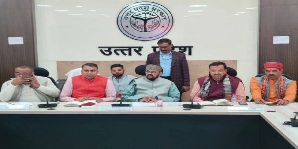 महानगर के प्रभारी मंत्री योगेन्द्र उपाध्याय ने बुलाई समीक्षा बैठक, दिए आवश्यक निर्देश