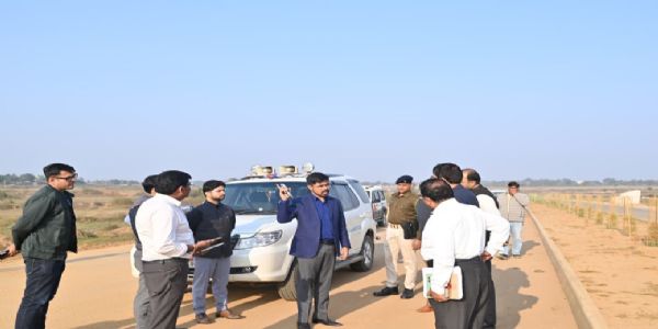 देवघर–बासुकीनाथ फोरलेन निर्माण कार्यों का उपायुक्त ने किया निरीक्षण