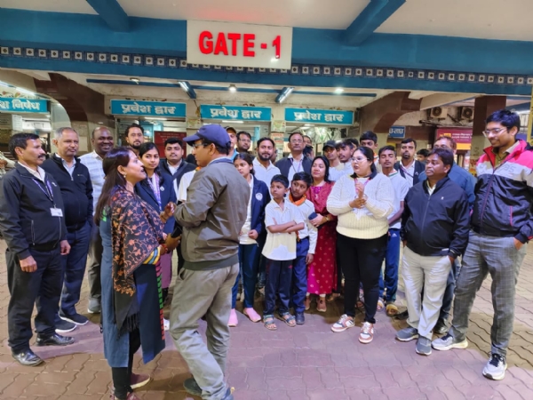 नुक्कड़ नाटक का दृश्य