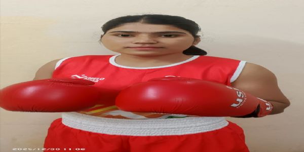 बीएचयू की छात्रा वर्षा