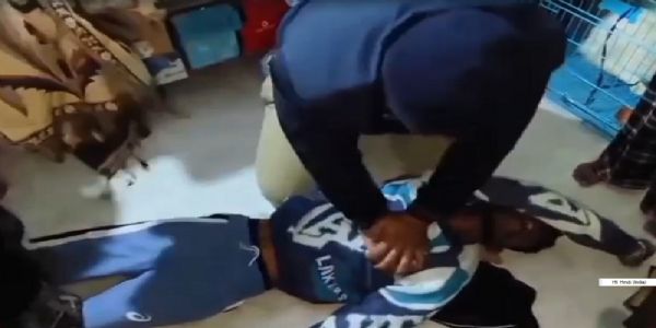 उज्जैनः टीआई ने फांसी के फंदे से युवक को उतारकर सीपीआर देकर बचाई जान