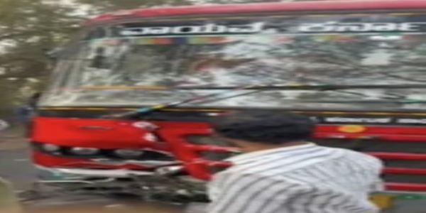 धारवाड़ जिले में बस-बाइक की टक्कर में दो की मौत, एक बच्चा गंभीर