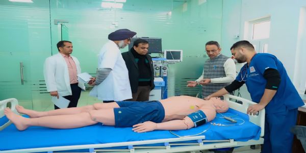 राष्ट्रीय आयुर्वेद संस्थान में प्रिंसिपल सेक्रेटरी सुबीर कुमार का दौरा