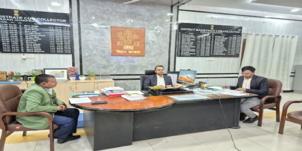 जिलाधिकारी ने फार्मर रजिस्ट्री और ई केवाईसी को लेकर की समीक्षा बैठक