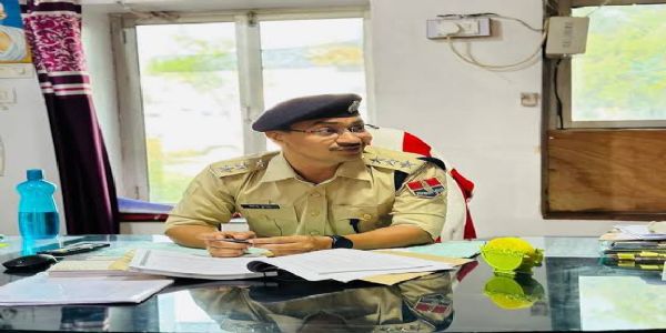 (अपडेट) आरपीएस अधिकारी एक करोड़ रुपये की वसूली के आरोप में गिरफ्तार