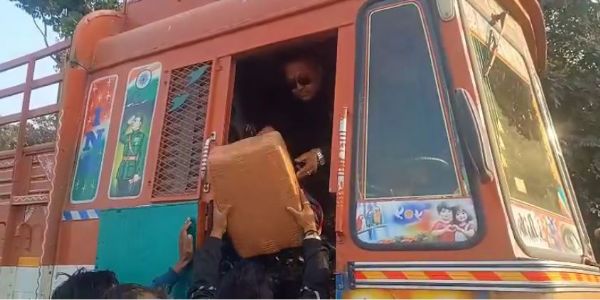 फुल पंजाब ट्रक से लाखों रुपये की गांजा बरामद, चालक गिरफ्तार