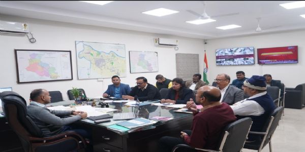 मतदाता सूची मैपिंग में सुधार काे लेकर डीसी ने की समीक्षा