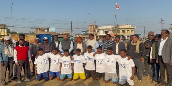 राम कच्छप की स्मृति में आयोजित हाफ मैराथन में युवा हुए सम्‍मानित